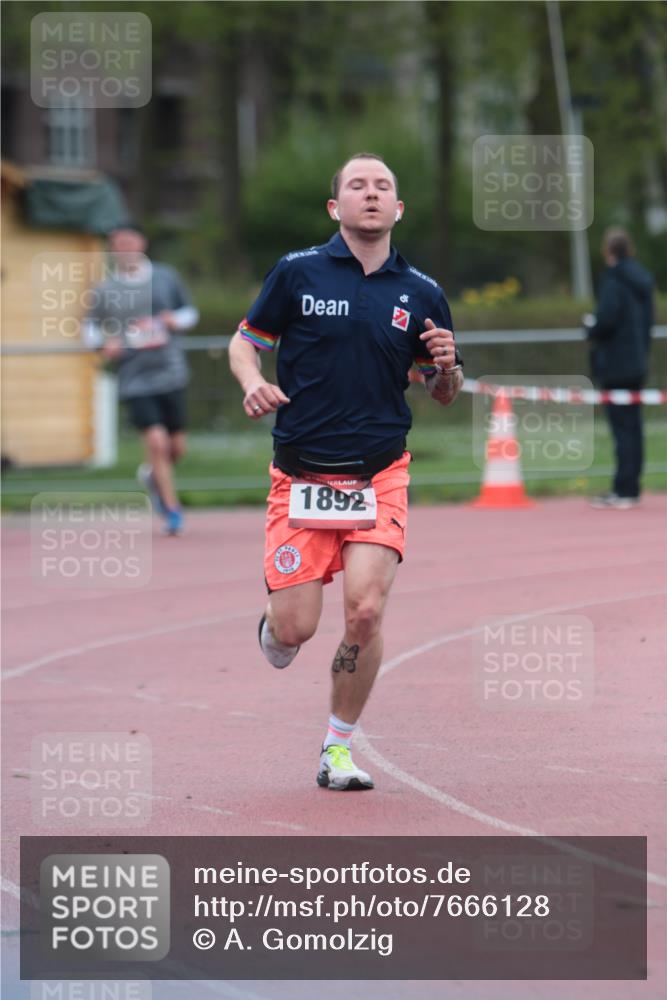 13.04.2025 - Hammer Lauf A. Gomolzig http://msf.ph/oto/7666128 13.04.2025 12:35:39 Ziel 1892 meine-sportfotos.de