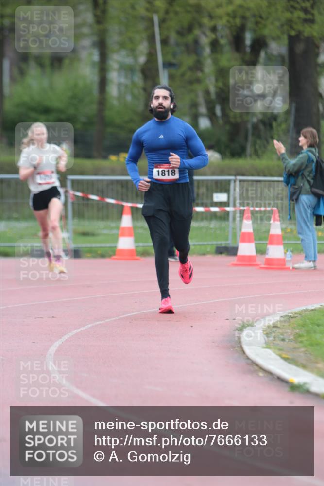 13.04.2025 - Hammer Lauf A. Gomolzig http://msf.ph/oto/7666133 13.04.2025 12:35:52 Ziel 4, 884, 1055, 1818 meine-sportfotos.de