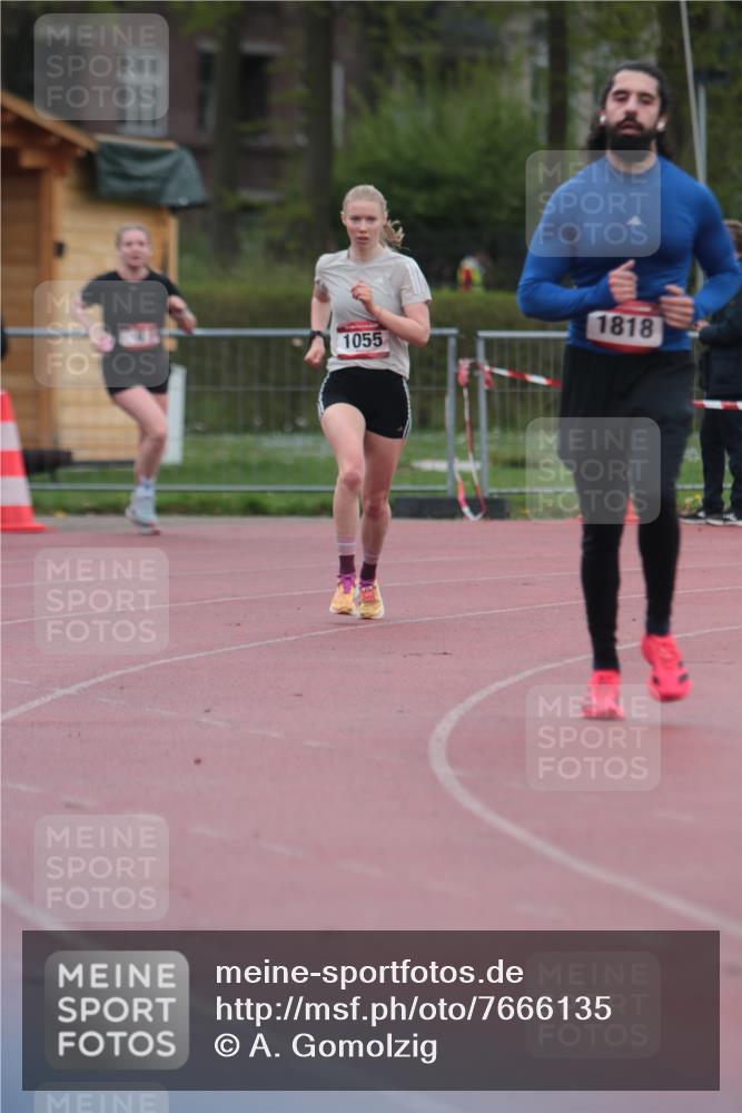13.04.2025 - Hammer Lauf A. Gomolzig http://msf.ph/oto/7666135 13.04.2025 12:35:54 Ziel 4, 735, 884, 1055, 1818 meine-sportfotos.de