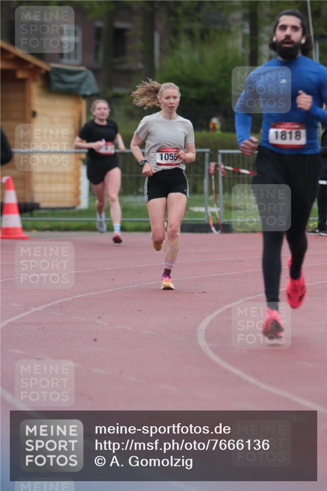 13.04.2025 - Hammer Lauf A. Gomolzig http://msf.ph/oto/7666136 13.04.2025 12:35:54 Ziel 4, 735, 884, 1055, 1818 meine-sportfotos.de