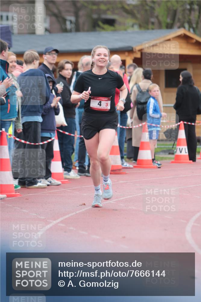 13.04.2025 - Hammer Lauf A. Gomolzig http://msf.ph/oto/7666144 13.04.2025 12:35:59 Ziel 4, 735, 884 meine-sportfotos.de