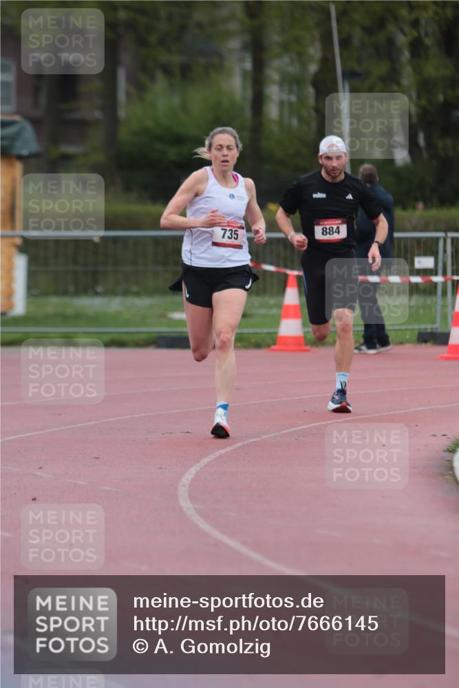 13.04.2025 - Hammer Lauf A. Gomolzig http://msf.ph/oto/7666145 13.04.2025 12:36:00 Ziel 4, 735, 884 meine-sportfotos.de