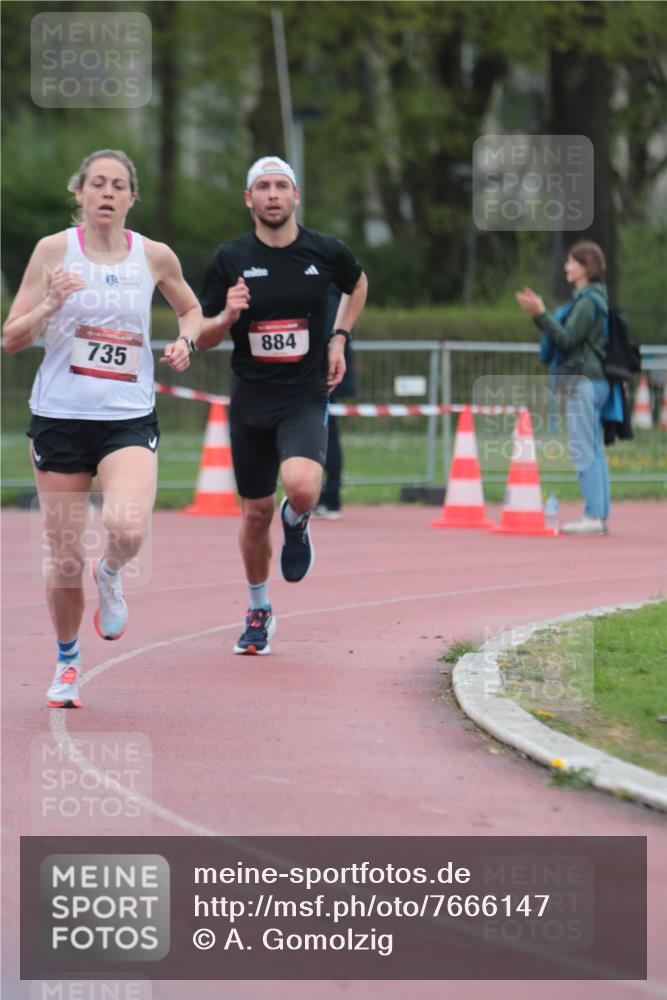 13.04.2025 - Hammer Lauf A. Gomolzig http://msf.ph/oto/7666147 13.04.2025 12:36:01 Ziel 4, 735, 884 meine-sportfotos.de