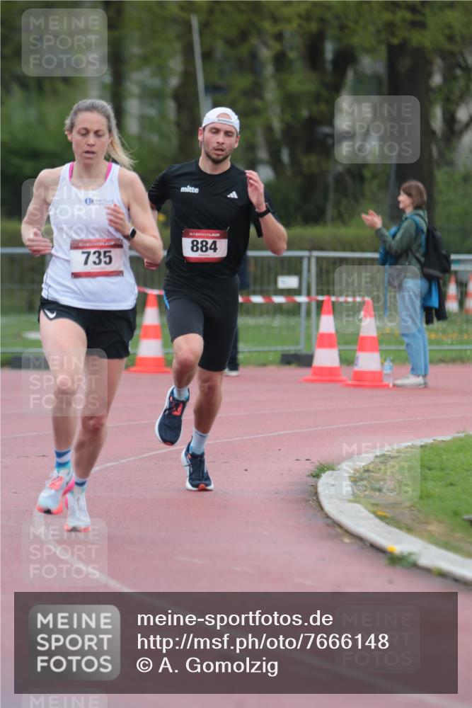 13.04.2025 - Hammer Lauf A. Gomolzig http://msf.ph/oto/7666148 13.04.2025 12:36:02 Ziel 4, 329, 735, 884 meine-sportfotos.de