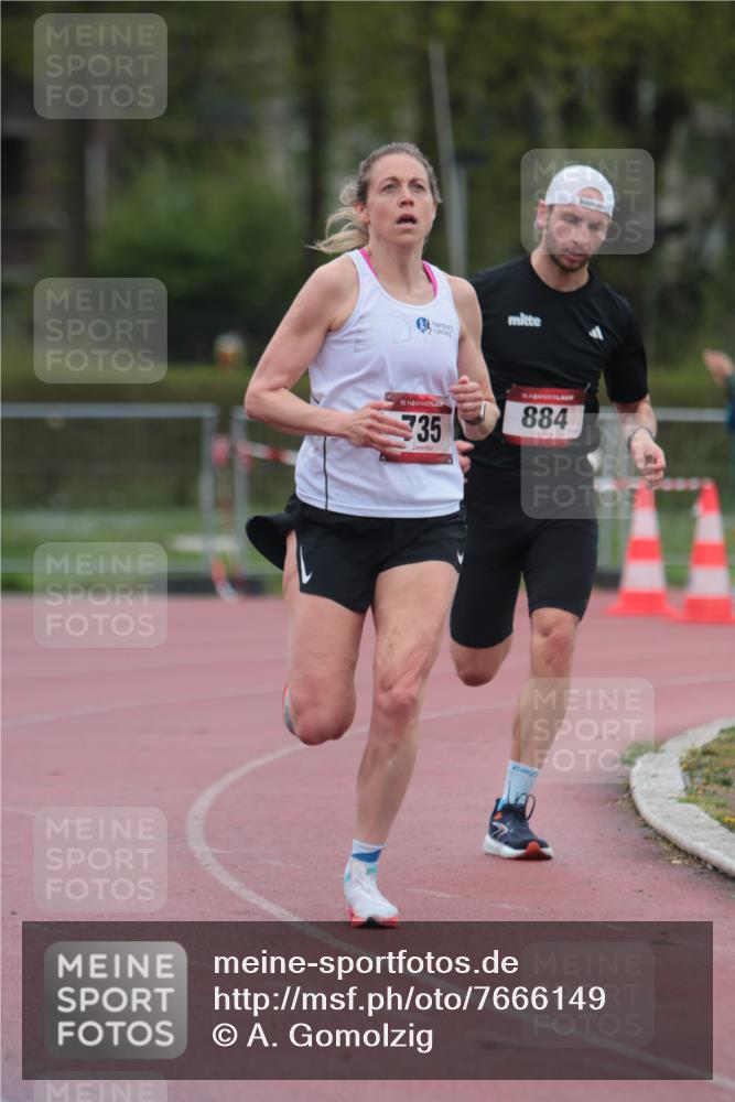 13.04.2025 - Hammer Lauf A. Gomolzig http://msf.ph/oto/7666149 13.04.2025 12:36:02 Ziel 4, 329, 735, 884 meine-sportfotos.de