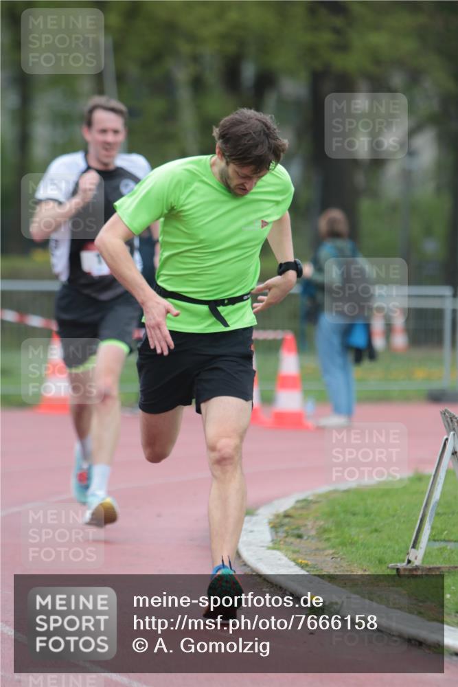13.04.2025 - Hammer Lauf A. Gomolzig http://msf.ph/oto/7666158 13.04.2025 12:36:12 Ziel 13, 119, 329 meine-sportfotos.de
