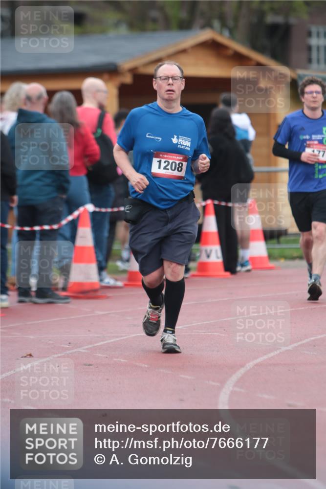 13.04.2025 - Hammer Lauf A. Gomolzig http://msf.ph/oto/7666177 13.04.2025 12:36:40 Ziel 177, 1208, 1225, 1344, 1983 meine-sportfotos.de