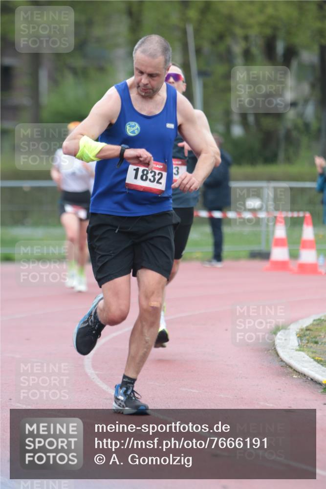 13.04.2025 - Hammer Lauf A. Gomolzig http://msf.ph/oto/7666191 13.04.2025 12:37:00 Ziel 18, 335, 483, 1364, 1368, 1832 meine-sportfotos.de