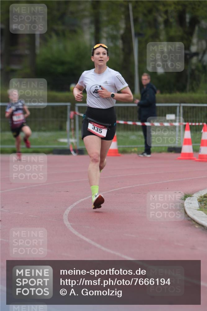 13.04.2025 - Hammer Lauf A. Gomolzig http://msf.ph/oto/7666194 13.04.2025 12:37:03 Ziel 18, 335, 1364, 1368 meine-sportfotos.de