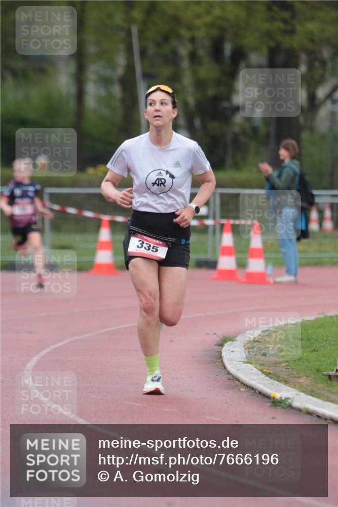 13.04.2025 - Hammer Lauf A. Gomolzig http://msf.ph/oto/7666196 13.04.2025 12:37:04 Ziel 18, 335, 1364, 1368 meine-sportfotos.de