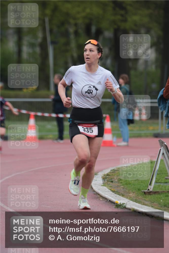 13.04.2025 - Hammer Lauf A. Gomolzig http://msf.ph/oto/7666197 13.04.2025 12:37:04 Ziel 18, 335, 1364, 1368 meine-sportfotos.de