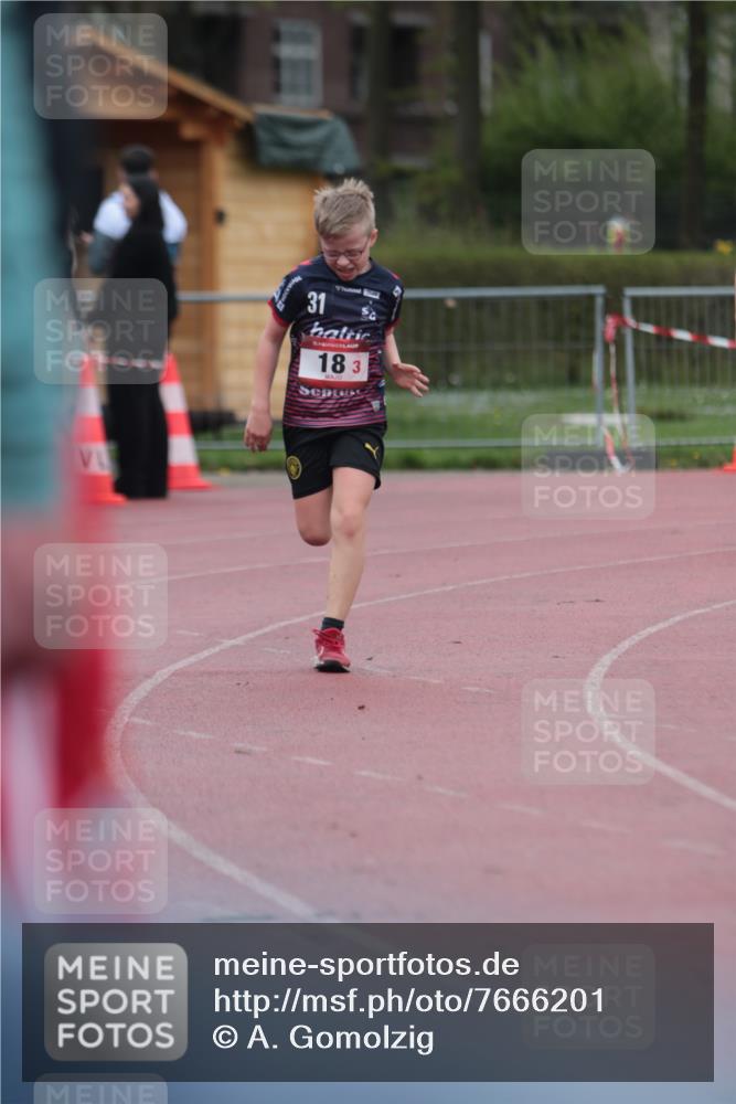 13.04.2025 - Hammer Lauf A. Gomolzig http://msf.ph/oto/7666201 13.04.2025 12:37:07 Ziel 18, 1368, 1999 meine-sportfotos.de