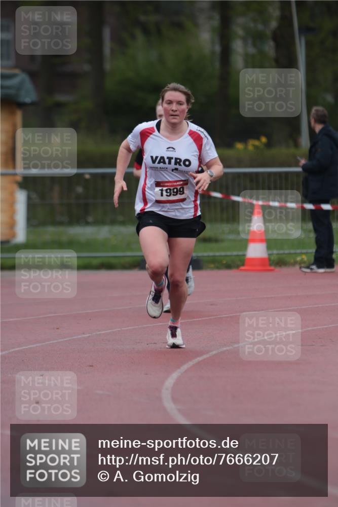 13.04.2025 - Hammer Lauf A. Gomolzig http://msf.ph/oto/7666207 13.04.2025 12:37:13 Ziel 1999 meine-sportfotos.de
