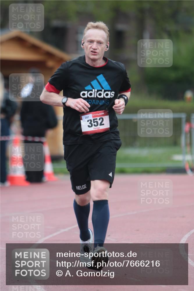13.04.2025 - Hammer Lauf A. Gomolzig http://msf.ph/oto/7666216 13.04.2025 12:37:18 Ziel 221 meine-sportfotos.de