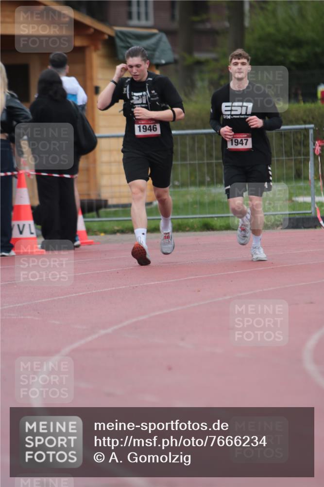 13.04.2025 - Hammer Lauf A. Gomolzig http://msf.ph/oto/7666234 13.04.2025 12:37:39 Ziel 532, 1946, 1947 meine-sportfotos.de