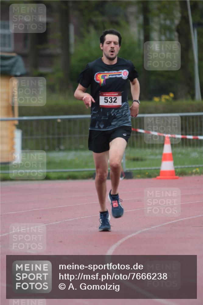 13.04.2025 - Hammer Lauf A. Gomolzig http://msf.ph/oto/7666238 13.04.2025 12:37:43 Ziel 532, 1807, 1946, 1947 meine-sportfotos.de