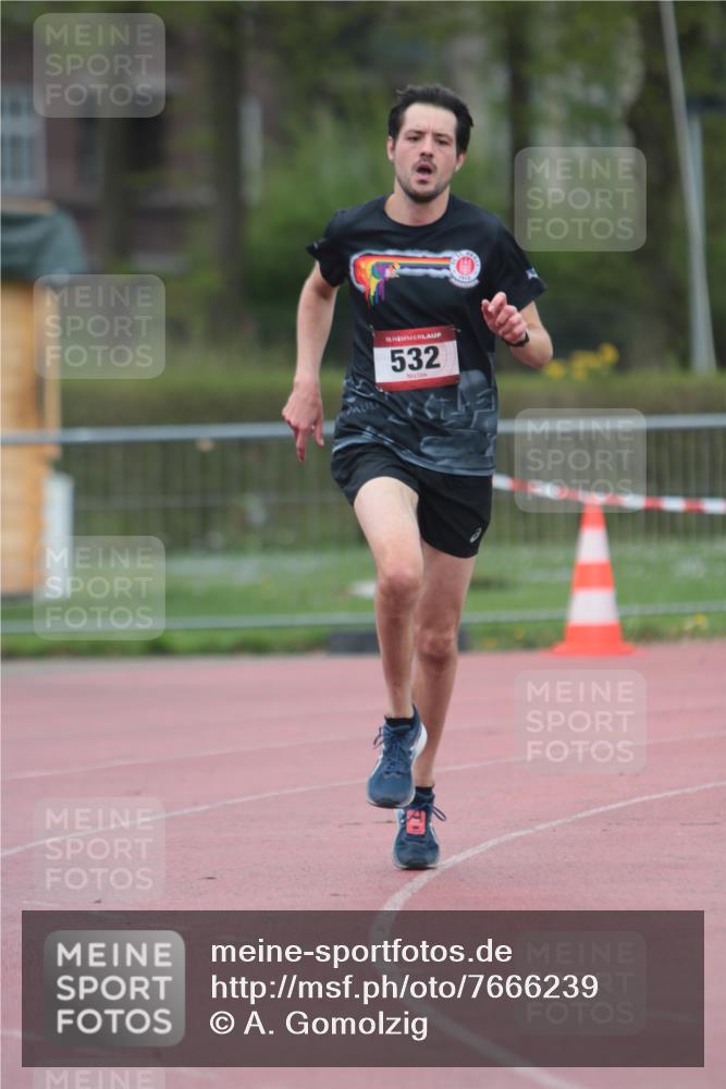 13.04.2025 - Hammer Lauf A. Gomolzig http://msf.ph/oto/7666239 13.04.2025 12:37:44 Ziel 519, 532, 1807, 1946, 1947 meine-sportfotos.de