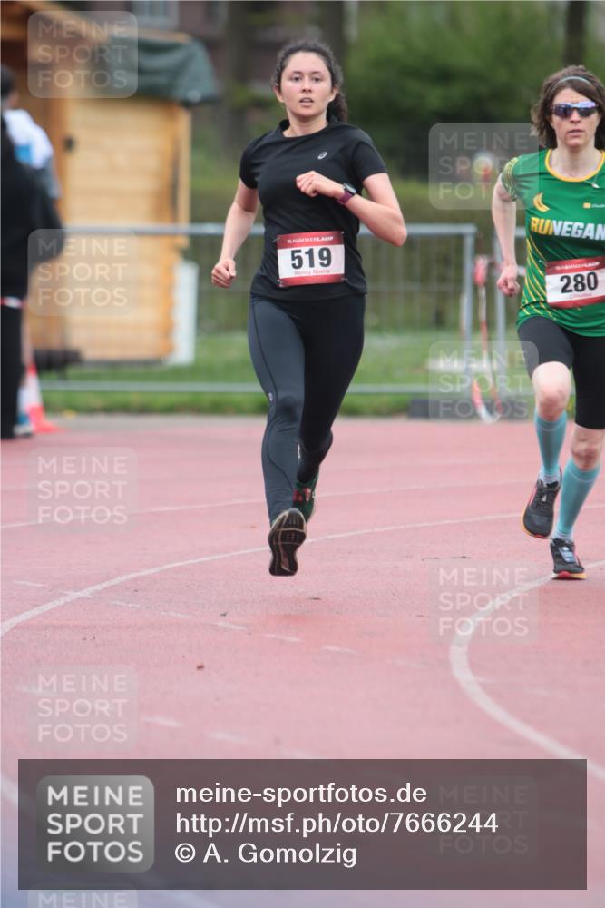 13.04.2025 - Hammer Lauf A. Gomolzig http://msf.ph/oto/7666244 13.04.2025 12:37:52 Ziel 280, 519 meine-sportfotos.de