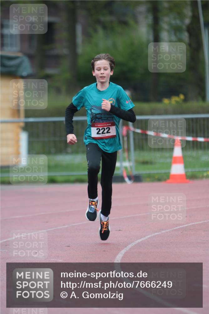 13.04.2025 - Hammer Lauf A. Gomolzig http://msf.ph/oto/7666249 13.04.2025 12:38:02 Ziel 112, 222, 245, 267, 461, 591, 1962 meine-sportfotos.de