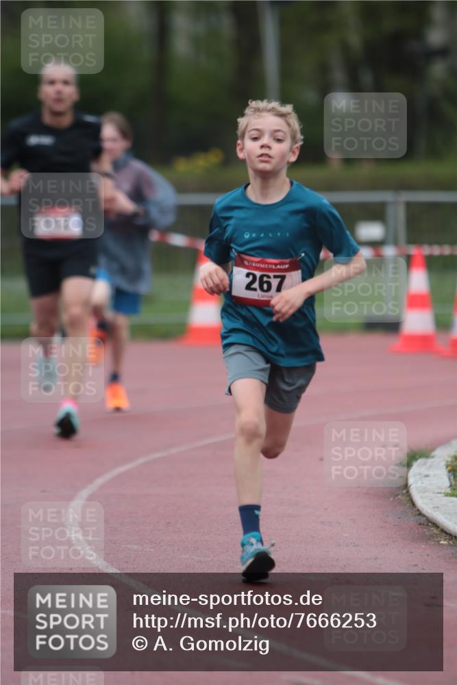 13.04.2025 - Hammer Lauf A. Gomolzig http://msf.ph/oto/7666253 13.04.2025 12:38:08 Ziel 112, 245, 267, 591, 617, 1962 meine-sportfotos.de