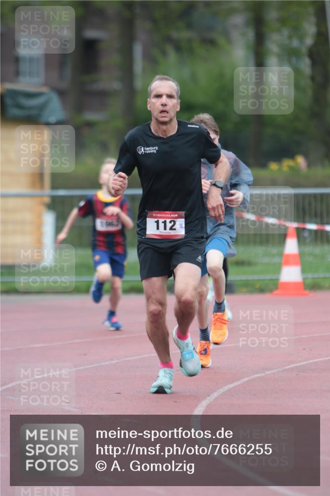 13.04.2025 - Hammer Lauf A. Gomolzig http://msf.ph/oto/7666255 13.04.2025 12:38:09 Ziel 112, 245, 591, 617, 1962 meine-sportfotos.de