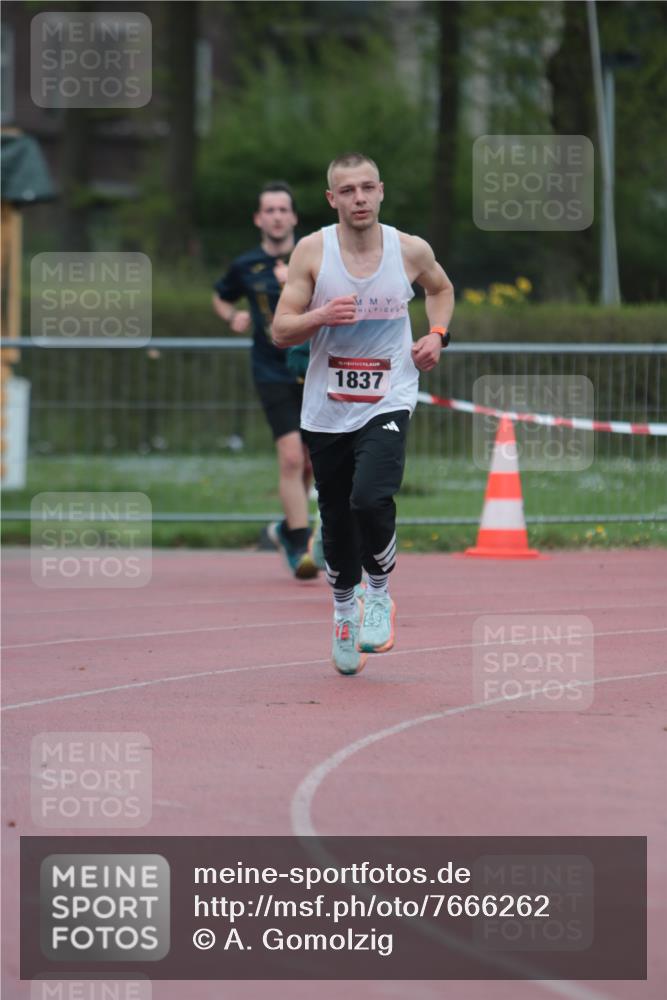 13.04.2025 - Hammer Lauf A. Gomolzig http://msf.ph/oto/7666262 13.04.2025 12:38:21 Ziel 380, 479, 990, 1371, 1837, 1843, 1845 meine-sportfotos.de