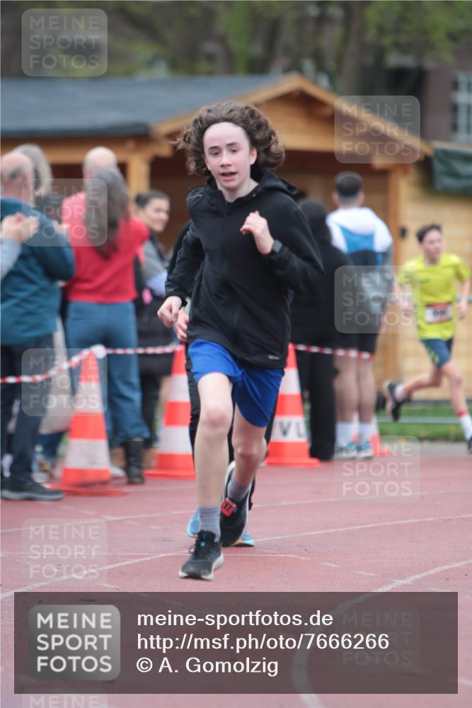 13.04.2025 - Hammer Lauf A. Gomolzig http://msf.ph/oto/7666266 13.04.2025 12:38:23 Ziel 380, 479, 736, 990, 1371, 1837, 1843, 1845 meine-sportfotos.de