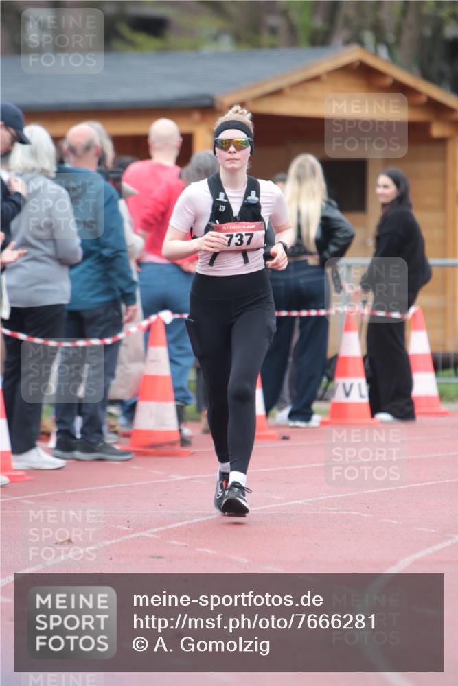 13.04.2025 - Hammer Lauf A. Gomolzig http://msf.ph/oto/7666281 13.04.2025 12:38:44 Ziel 737, 1940 meine-sportfotos.de