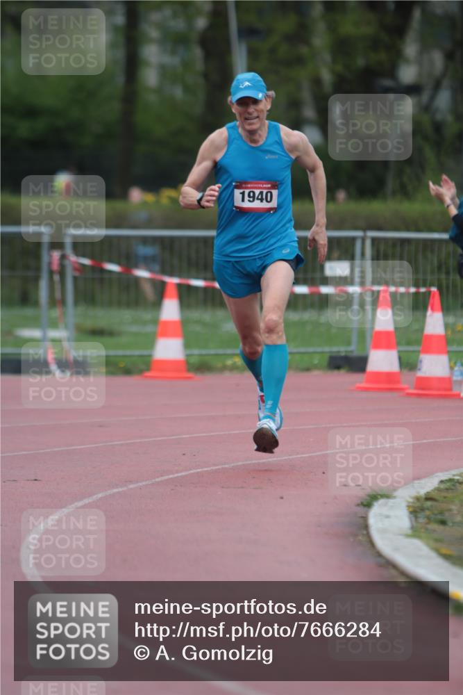 13.04.2025 - Hammer Lauf A. Gomolzig http://msf.ph/oto/7666284 13.04.2025 12:38:48 Ziel 382, 737, 1940 meine-sportfotos.de