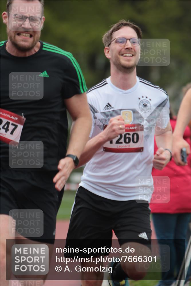 13.04.2025 - Hammer Lauf A. Gomolzig http://msf.ph/oto/7666301 13.04.2025 12:39:04 Ziel 1333 meine-sportfotos.de