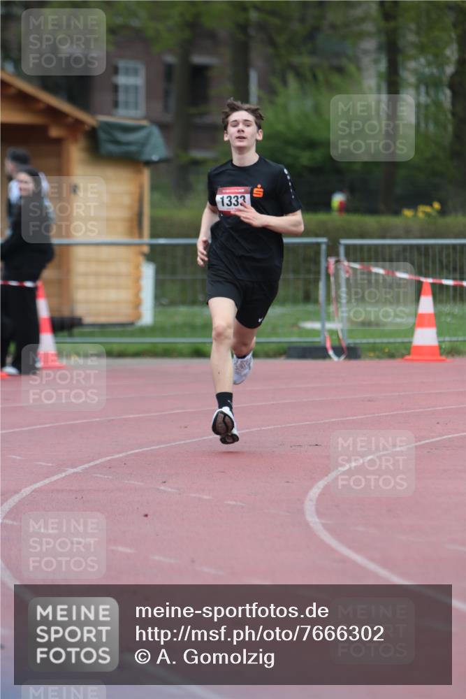 13.04.2025 - Hammer Lauf A. Gomolzig http://msf.ph/oto/7666302 13.04.2025 12:39:09 Ziel 1333 meine-sportfotos.de