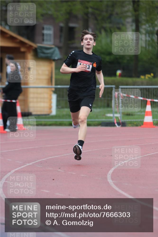 13.04.2025 - Hammer Lauf A. Gomolzig http://msf.ph/oto/7666303 13.04.2025 12:39:09 Ziel 1333 meine-sportfotos.de