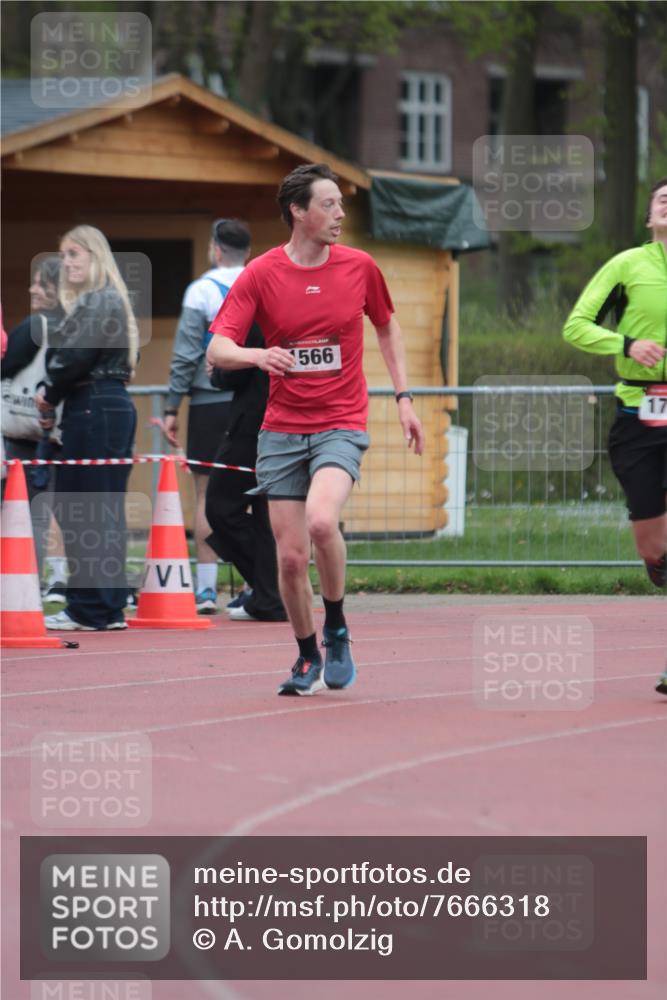13.04.2025 - Hammer Lauf A. Gomolzig http://msf.ph/oto/7666318 13.04.2025 12:39:28 Ziel 1566, 1784 meine-sportfotos.de