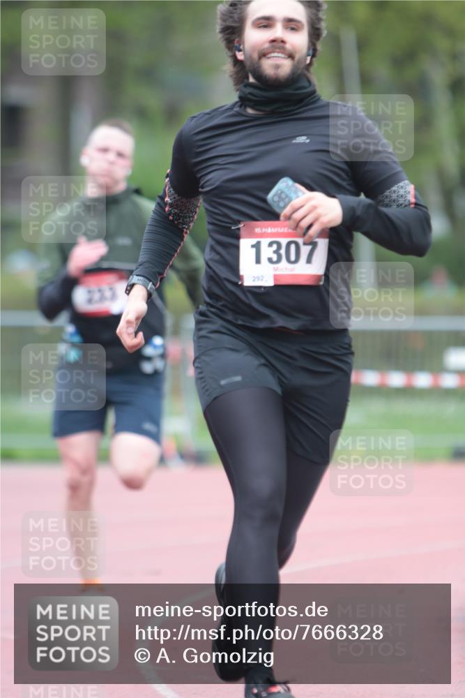 13.04.2025 - Hammer Lauf A. Gomolzig http://msf.ph/oto/7666328 13.04.2025 12:39:42 Ziel 233, 1307, 1600, 1607, 1957 meine-sportfotos.de