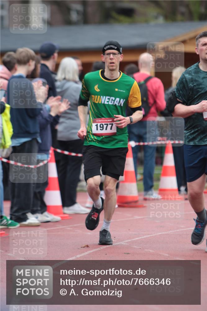 13.04.2025 - Hammer Lauf A. Gomolzig http://msf.ph/oto/7666346 13.04.2025 12:40:00 Ziel 300, 552, 908, 1025, 1581, 1755, 1977 meine-sportfotos.de