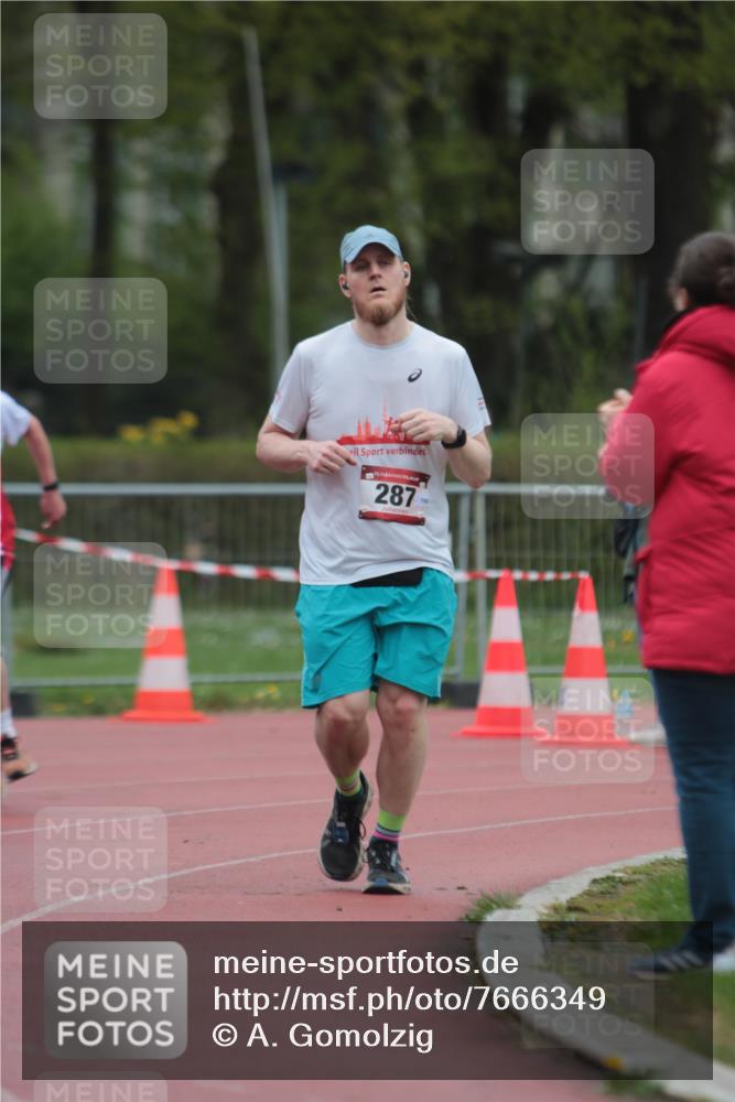 13.04.2025 - Hammer Lauf A. Gomolzig http://msf.ph/oto/7666349 13.04.2025 12:40:04 Ziel 287, 300, 552, 908, 1025, 1581, 1755, 1977 meine-sportfotos.de