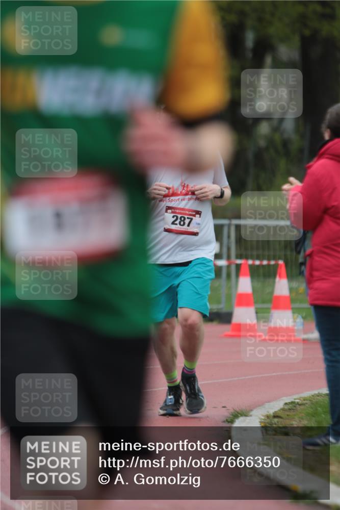 13.04.2025 - Hammer Lauf A. Gomolzig http://msf.ph/oto/7666350 13.04.2025 12:40:04 Ziel 287, 300, 552, 908, 1025, 1581, 1755, 1977 meine-sportfotos.de