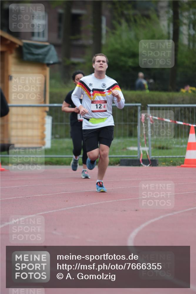 13.04.2025 - Hammer Lauf A. Gomolzig http://msf.ph/oto/7666355 13.04.2025 12:40:12 Ziel 12, 1310 meine-sportfotos.de