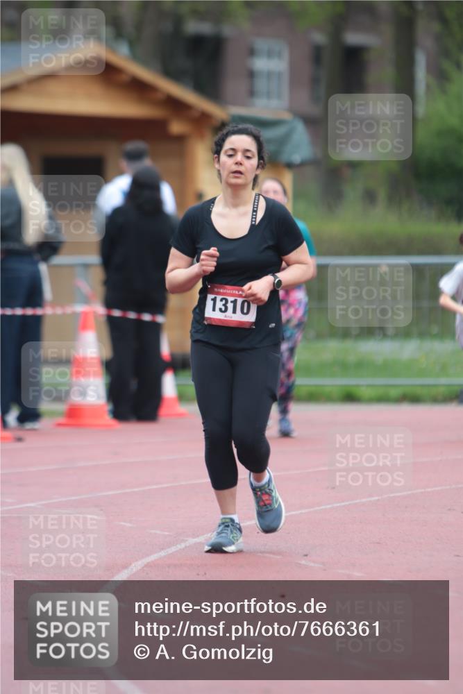 13.04.2025 - Hammer Lauf A. Gomolzig http://msf.ph/oto/7666361 13.04.2025 12:40:17 Ziel 12, 301, 1243, 1310 meine-sportfotos.de
