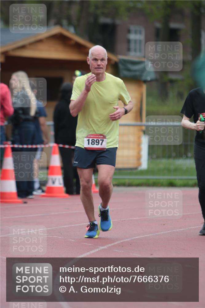 13.04.2025 - Hammer Lauf A. Gomolzig http://msf.ph/oto/7666376 13.04.2025 12:40:33 Ziel 236, 1144, 1897 meine-sportfotos.de