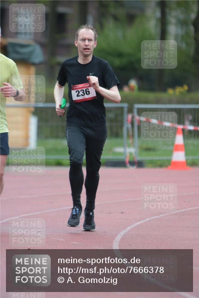 13.04.2025 - Hammer Lauf A. Gomolzig http://msf.ph/oto/7666378 13.04.2025 12:40:34 Ziel 236, 1144, 1897 meine-sportfotos.de