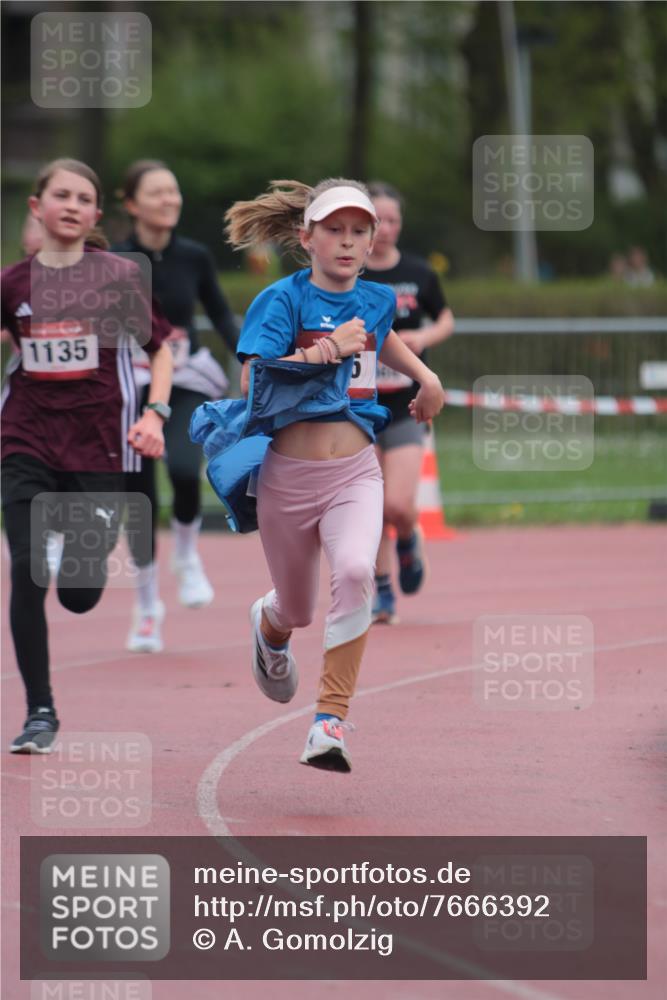 13.04.2025 - Hammer Lauf A. Gomolzig http://msf.ph/oto/7666392 13.04.2025 12:40:49 Ziel 495, 669, 947, 1027, 1135, 1875 meine-sportfotos.de