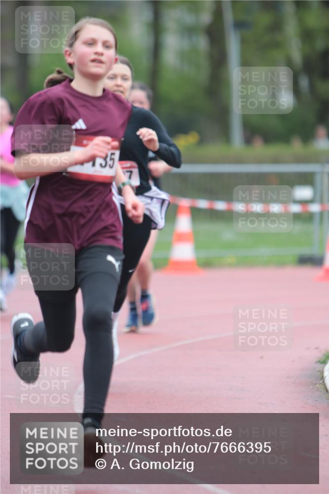 13.04.2025 - Hammer Lauf A. Gomolzig http://msf.ph/oto/7666395 13.04.2025 12:40:50 Ziel 495, 669, 947, 1027, 1135, 1875 meine-sportfotos.de