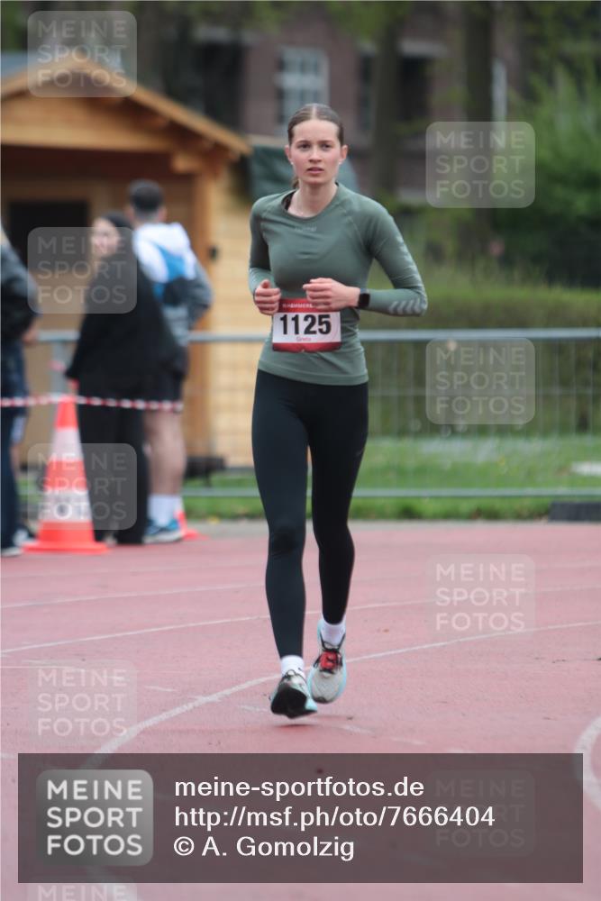 13.04.2025 - Hammer Lauf A. Gomolzig http://msf.ph/oto/7666404 13.04.2025 12:41:03 Ziel 1125 meine-sportfotos.de