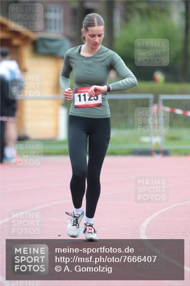 13.04.2025 - Hammer Lauf A. Gomolzig http://msf.ph/oto/7666407 13.04.2025 12:41:04 Ziel 1125 meine-sportfotos.de