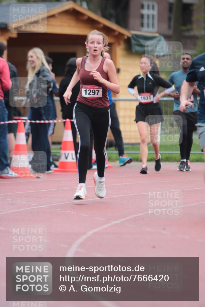 13.04.2025 - Hammer Lauf A. Gomolzig http://msf.ph/oto/7666420 13.04.2025 12:41:17 Ziel 309, 683, 1297, 1766 meine-sportfotos.de