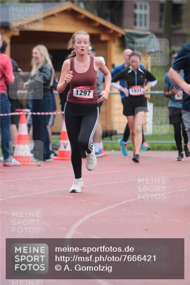 13.04.2025 - Hammer Lauf A. Gomolzig http://msf.ph/oto/7666421 13.04.2025 12:41:18 Ziel 309, 683, 1297, 1766 meine-sportfotos.de