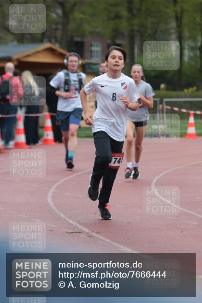 13.04.2025 - Hammer Lauf A. Gomolzig http://msf.ph/oto/7666444 13.04.2025 12:41:44 Ziel 557, 1123, 1458, 1741, 1939 meine-sportfotos.de