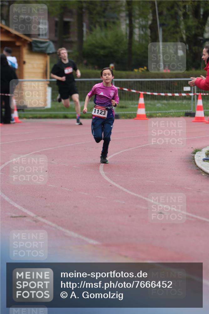 13.04.2025 - Hammer Lauf A. Gomolzig http://msf.ph/oto/7666452 13.04.2025 12:41:50 Ziel 2, 1123, 1598, 1939 meine-sportfotos.de