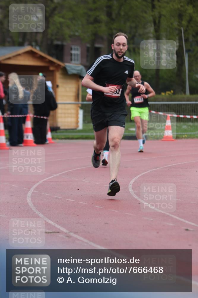 13.04.2025 - Hammer Lauf A. Gomolzig http://msf.ph/oto/7666468 13.04.2025 12:42:04 Ziel 1092, 1163, 1597 meine-sportfotos.de